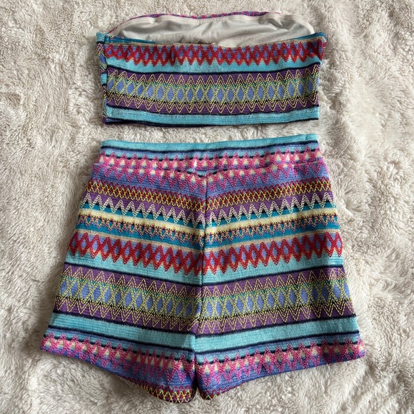 Shein Shorts Outfit Top Colorful Lined Bottom Summer Pink Blue Women's Size M - Picture 2 of 3